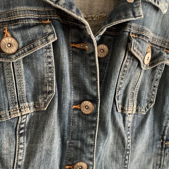 Elle Denim Jacket - Picture 6 of 7